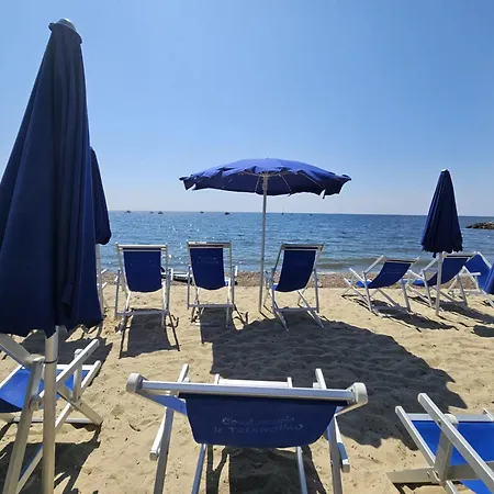 Be Your - Isabella With Sea View And Private Apartment